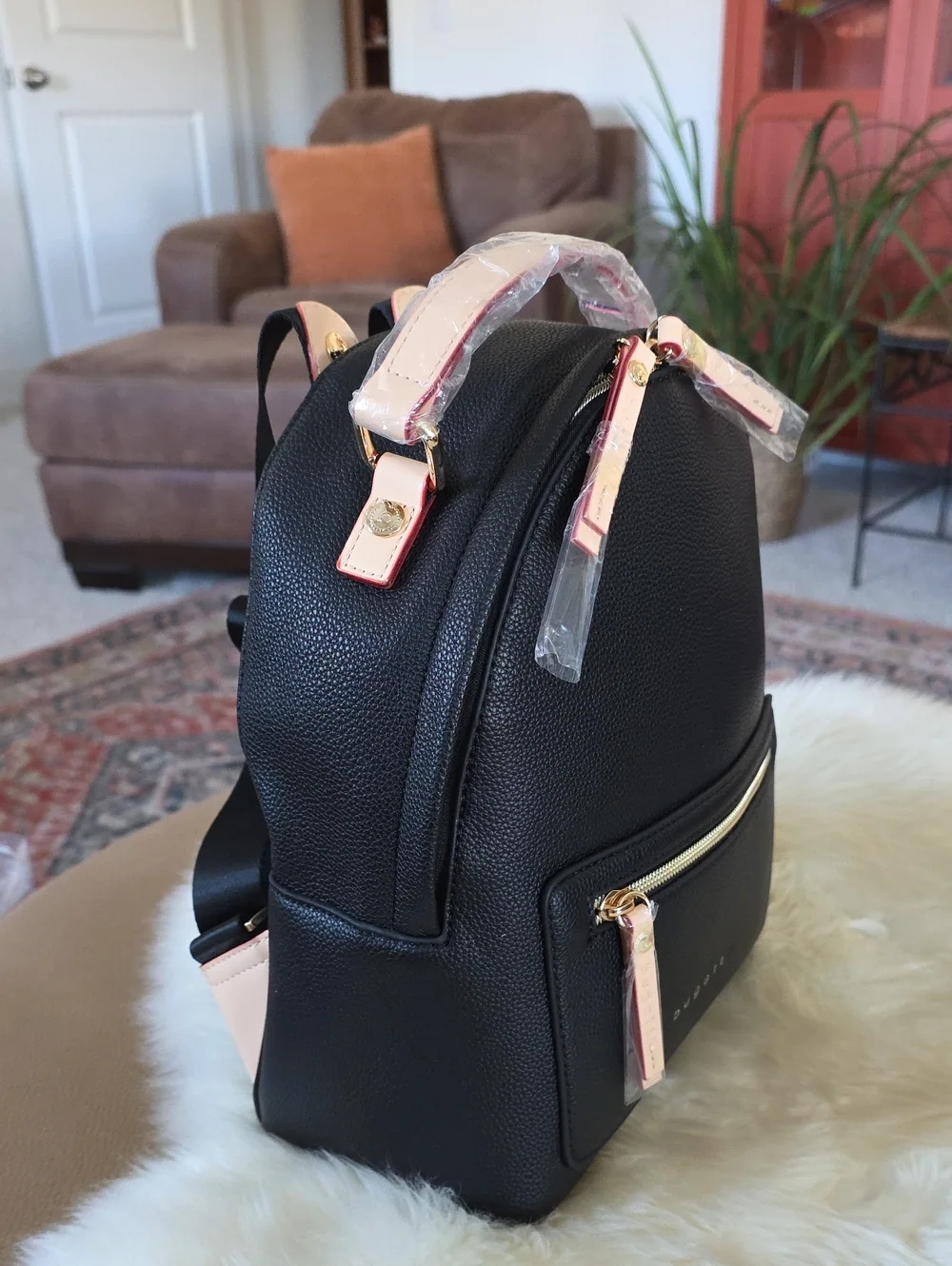 Beautiful NWOT Bugatti Black Leather Small Backpack Bag 🖤🎁♥️